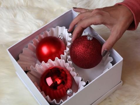 como guardar esferas navidenas